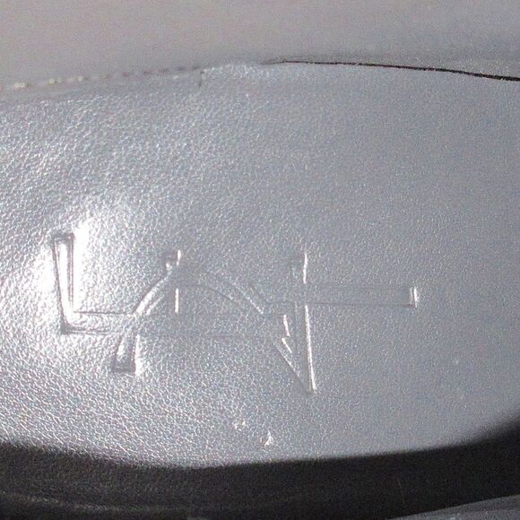 🍍3/$15🍍Forever 21 Gray Heeled Ankle Boots - Picture 8 of 8